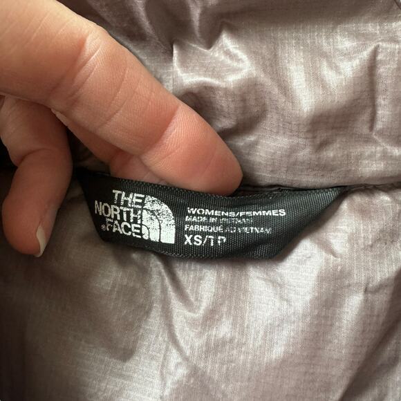 The North Face Quilted Jacket - Picture 3 of 12